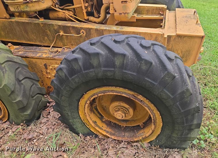 image for item EV1743 1969 Galion  118 Series B motor grader