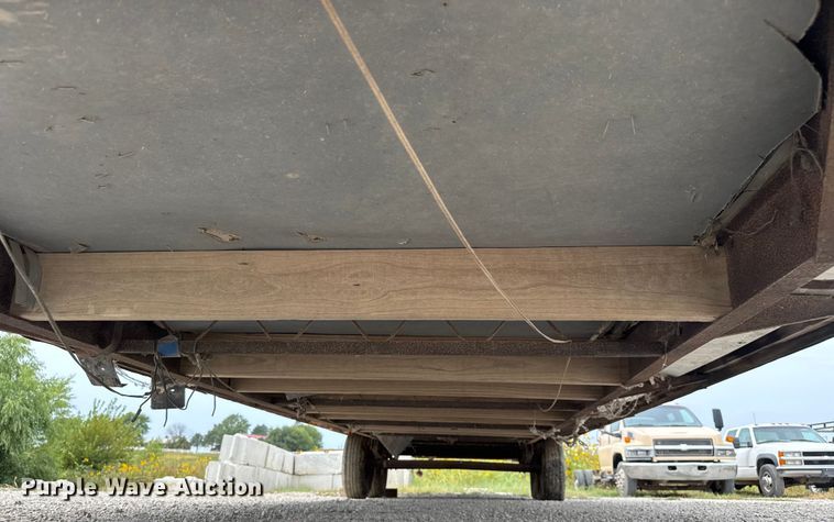 image for item EV1754 1983 Mark mobile office trailer