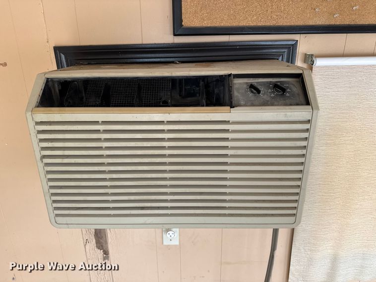 image for item EV1754 1983 Mark mobile office trailer