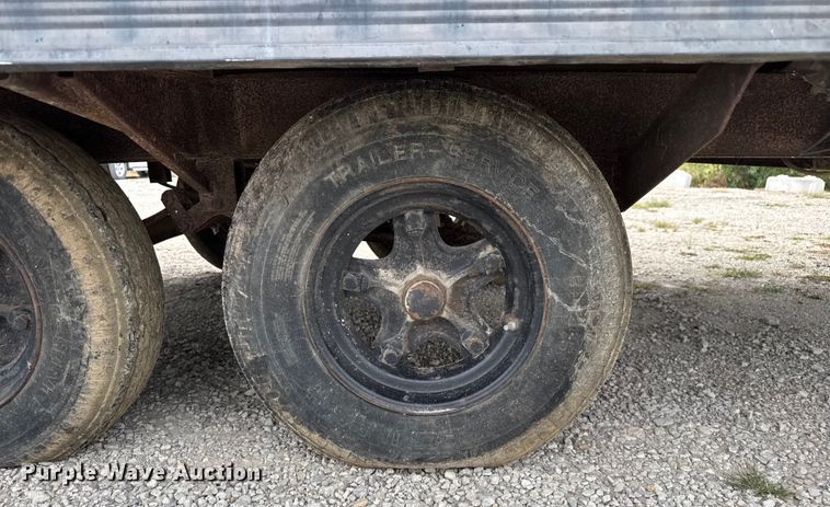 image for item EV1754 1983 Mark mobile office trailer