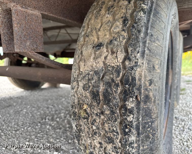 image for item EV1754 1983 Mark mobile office trailer