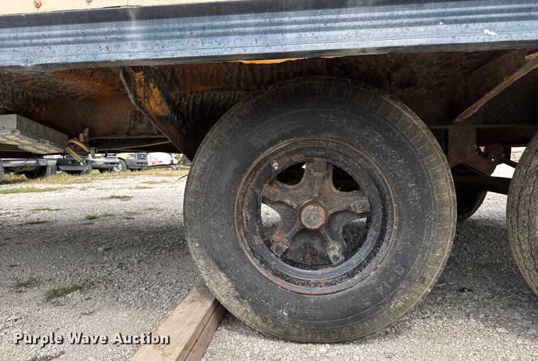 image for item EV1754 1983 Mark mobile office trailer