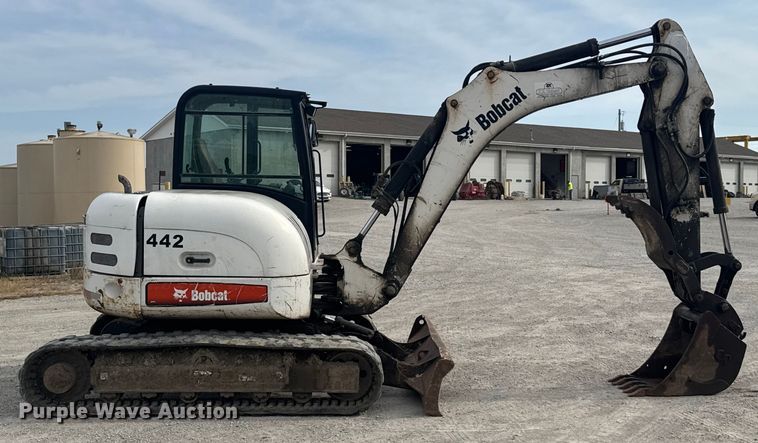 EXCAVADORA 2006 BOBCAT 442C