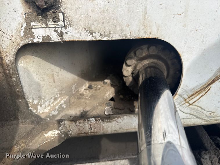 image for item EV1755 2006 Bobcat  442C  mini excavator