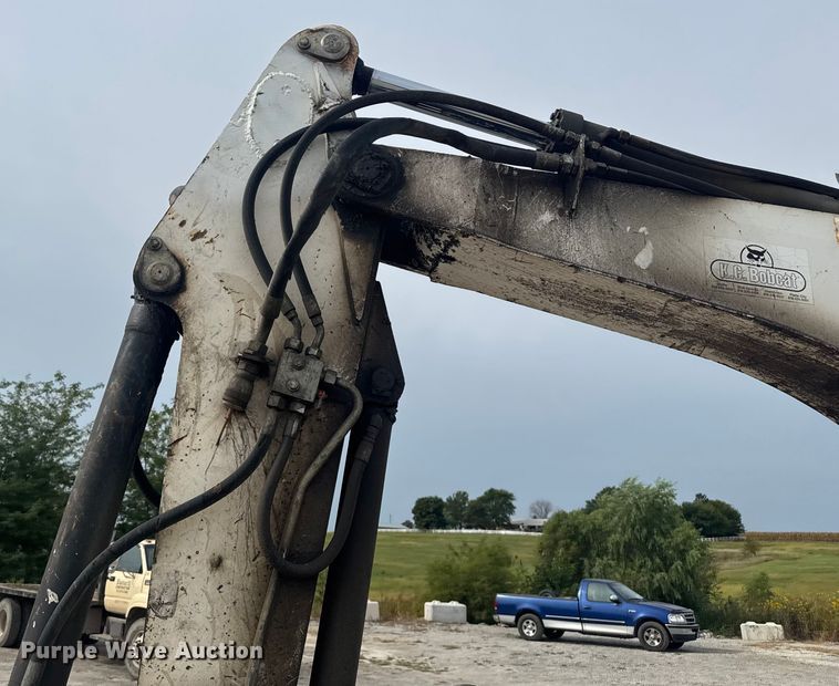 image for item EV1755 2006 Bobcat  442C  mini excavator