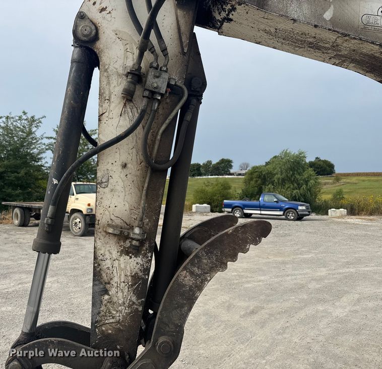 image for item EV1755 2006 Bobcat  442C  mini excavator