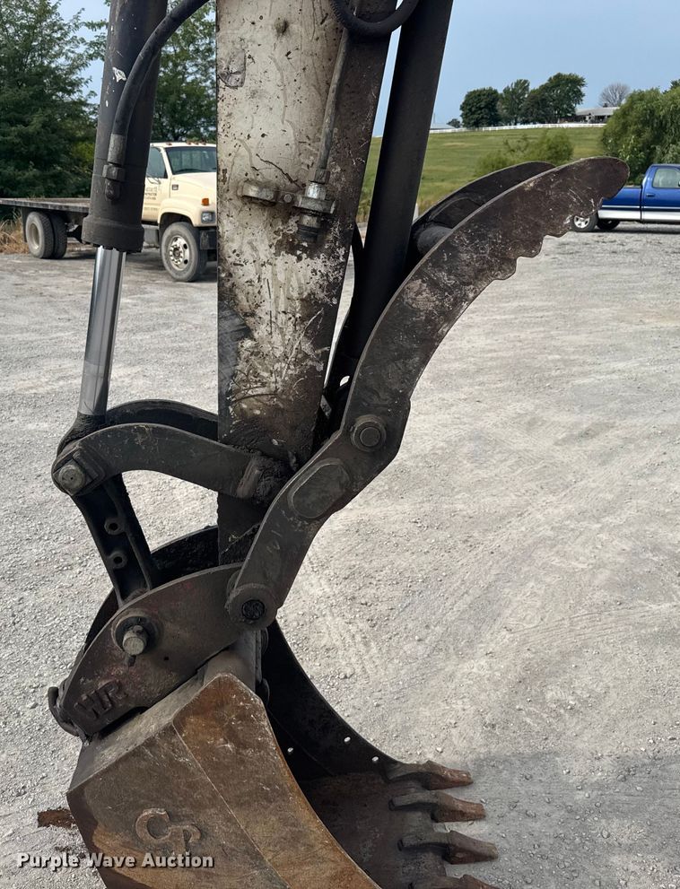 image for item EV1755 2006 Bobcat  442C  mini excavator