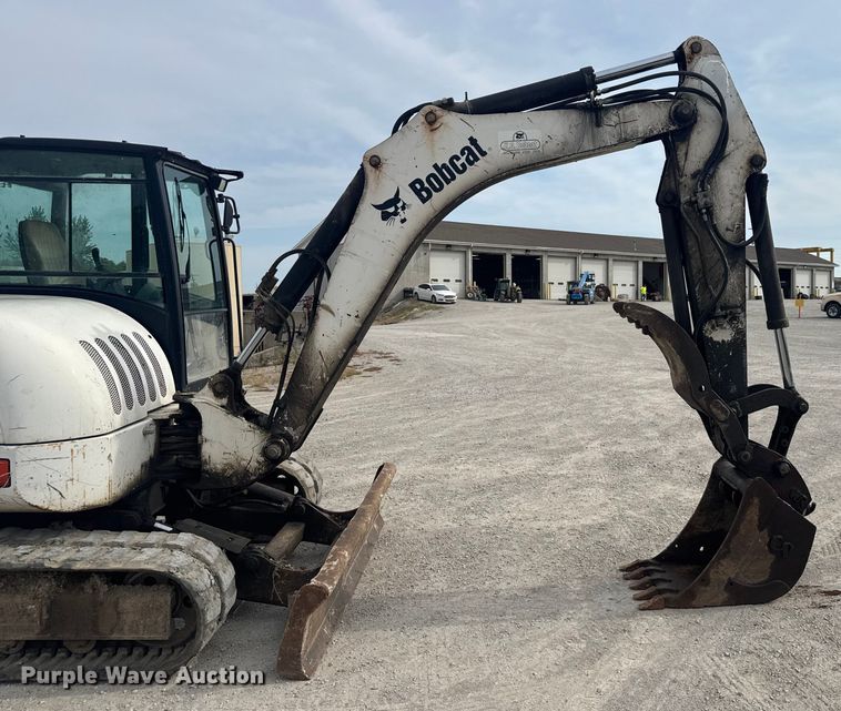 image for item EV1755 2006 Bobcat  442C  mini excavator