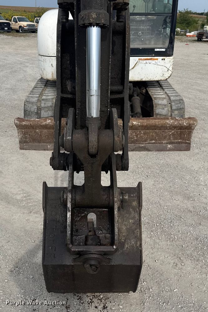 image for item EV1755 2006 Bobcat  442C  mini excavator