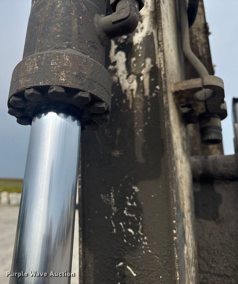 image for item EV1755 2006 Bobcat  442C  mini excavator