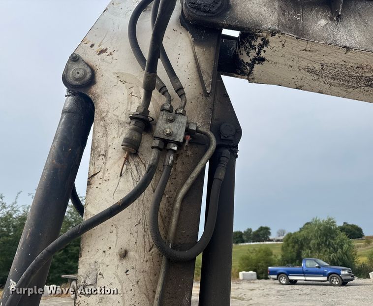 image for item EV1755 2006 Bobcat  442C  mini excavator