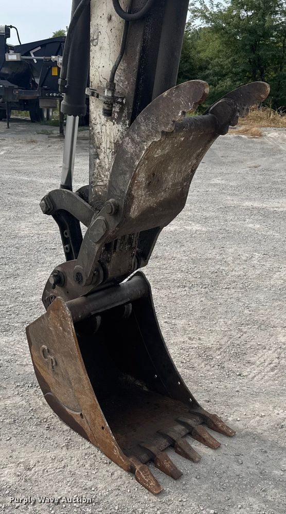 image for item EV1755 2006 Bobcat  442C  mini excavator