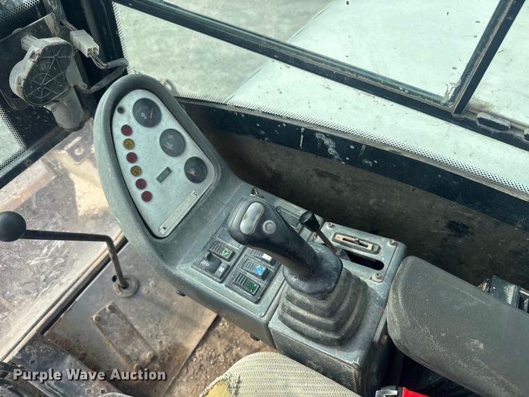 image for item EV1755 2006 Bobcat  442C  mini excavator