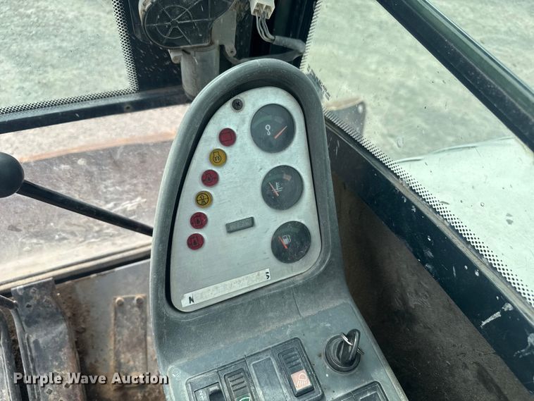 image for item EV1755 2006 Bobcat  442C  mini excavator