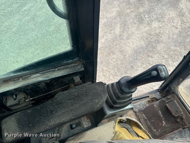 image for item EV1755 2006 Bobcat  442C  mini excavator