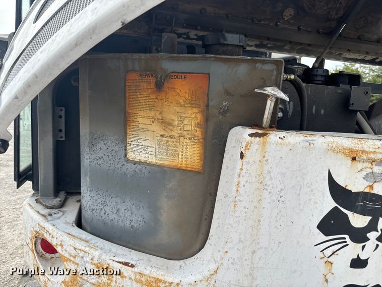 image for item EV1755 2006 Bobcat  442C  mini excavator