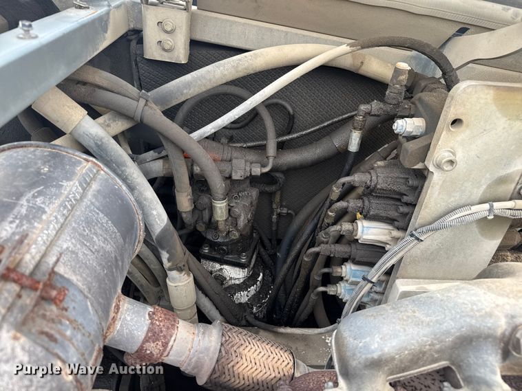 image for item EV1755 2006 Bobcat  442C  mini excavator