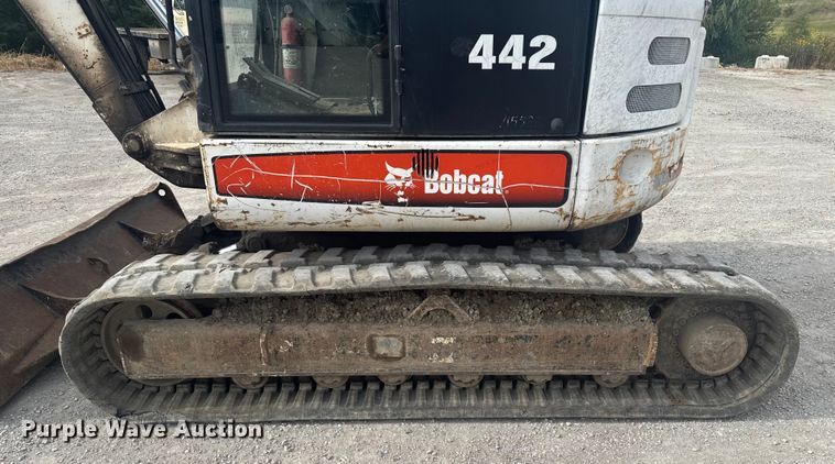 image for item EV1755 2006 Bobcat  442C  mini excavator