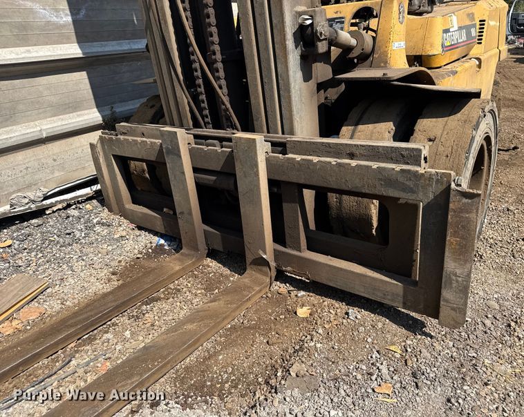 image for item EV1832 Caterpillar GP45 forklift