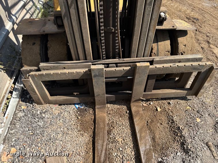 image for item EV1832 Caterpillar GP45 forklift