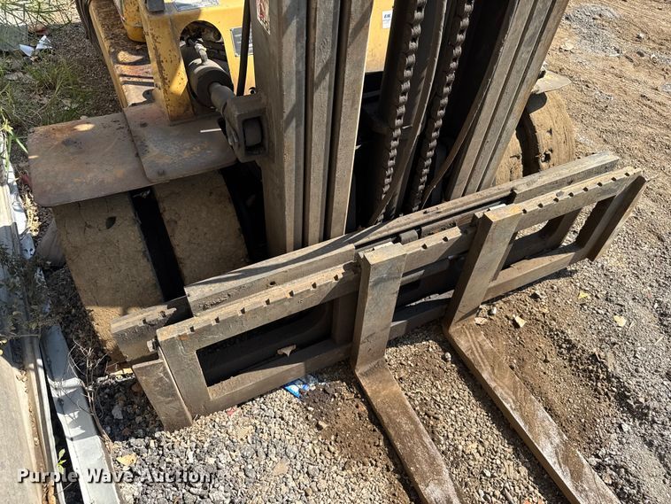 image for item EV1832 Caterpillar GP45 forklift