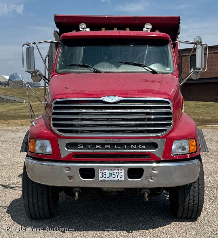 image for item EV1845 2006 Sterling L9500 dump truck