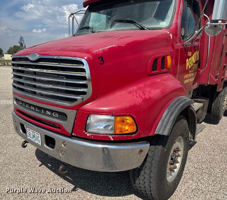 image for item EV1845 2006 Sterling L9500 dump truck