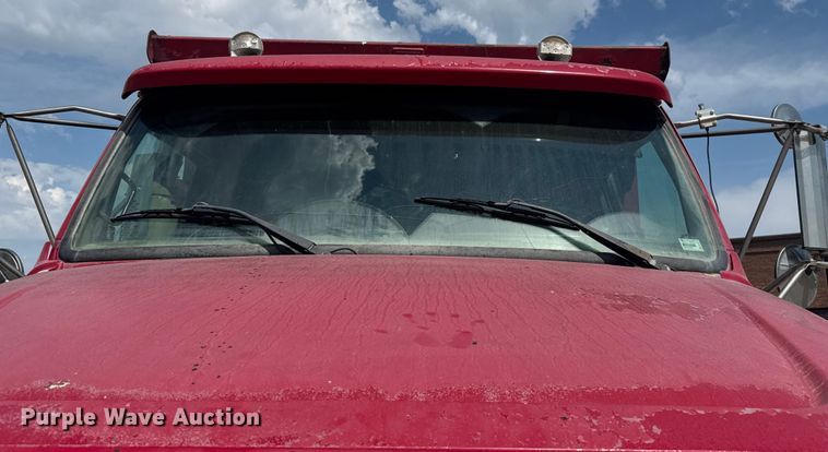 image for item EV1845 2006 Sterling L9500 dump truck