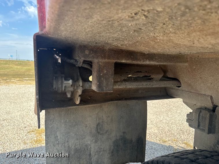 image for item EV1845 2006 Sterling L9500 dump truck