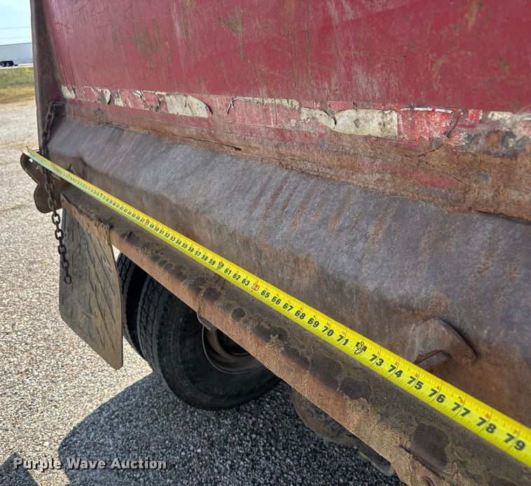 image for item EV1845 2006 Sterling L9500 dump truck