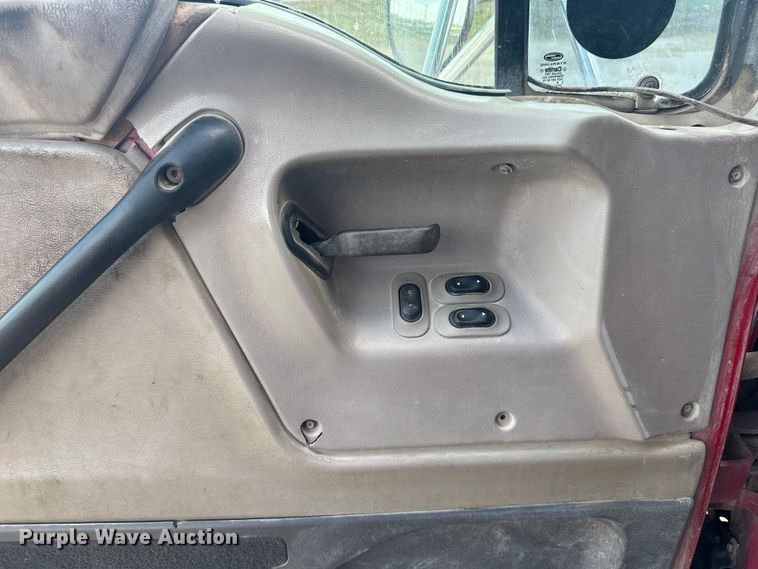 image for item EV1845 2006 Sterling L9500 dump truck