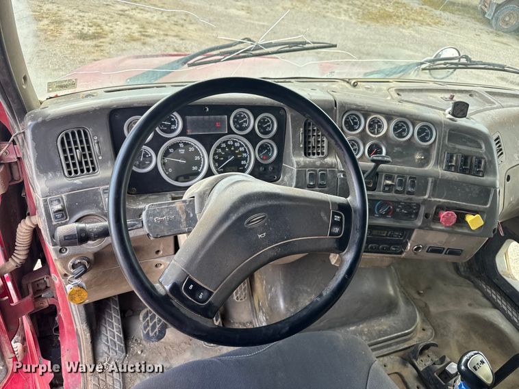 image for item EV1845 2006 Sterling L9500 dump truck