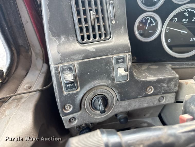 image for item EV1845 2006 Sterling L9500 dump truck