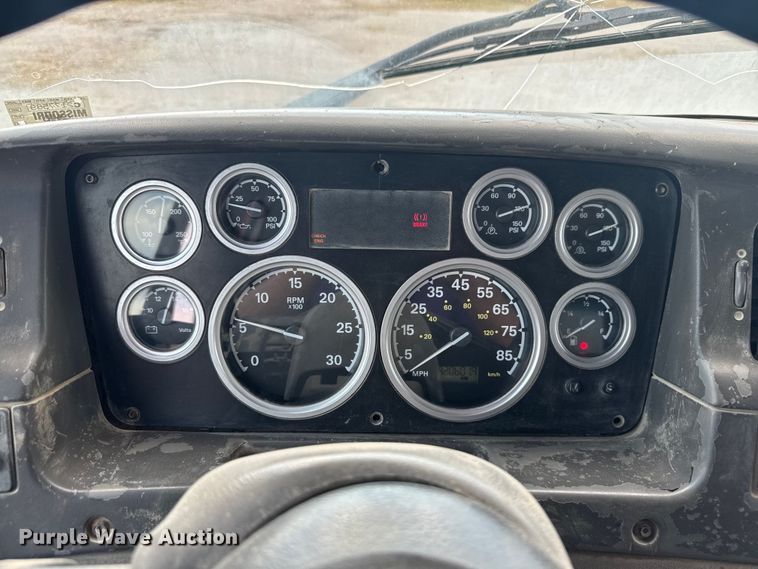 image for item EV1845 2006 Sterling L9500 dump truck