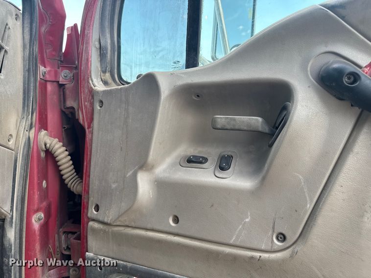 image for item EV1845 2006 Sterling L9500 dump truck