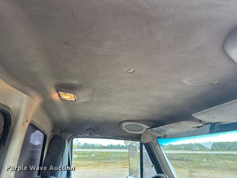 image for item EV1845 2006 Sterling L9500 dump truck