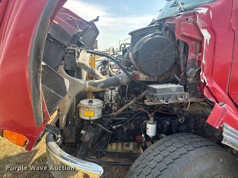 image for item EV1845 2006 Sterling L9500 dump truck