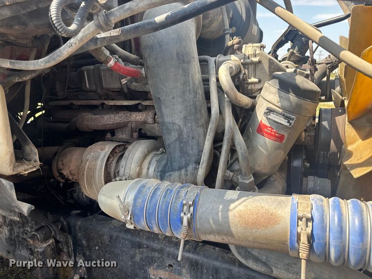 image for item EV1845 2006 Sterling L9500 dump truck