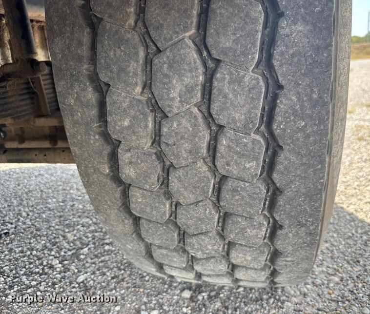 image for item EV1845 2006 Sterling L9500 dump truck