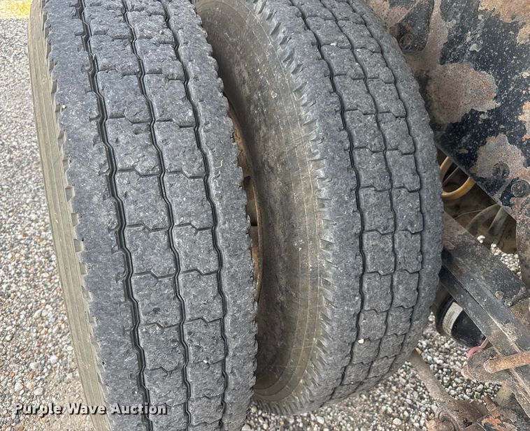 image for item EV1845 2006 Sterling L9500 dump truck