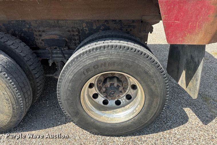 image for item EV1845 2006 Sterling L9500 dump truck