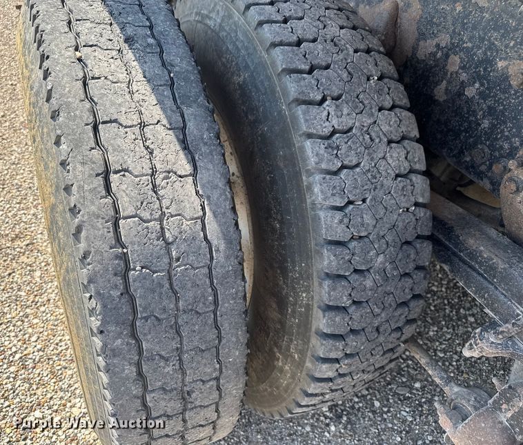 image for item EV1845 2006 Sterling L9500 dump truck