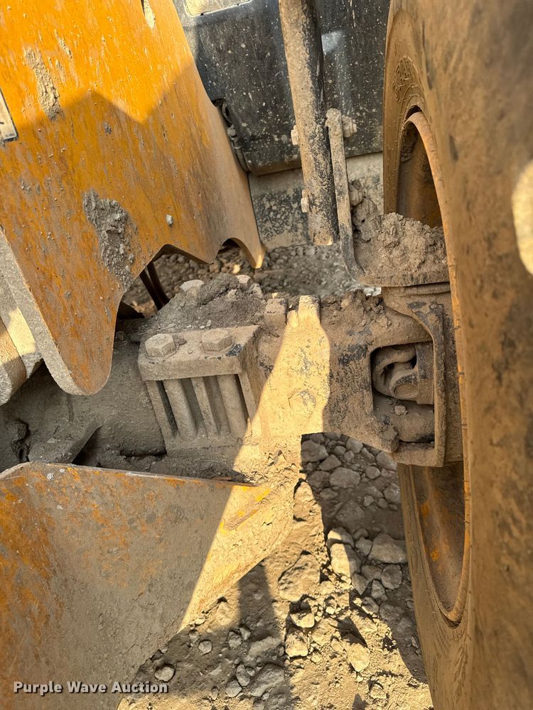 image for item EV4001 2019 JCB 510-56 telehandler