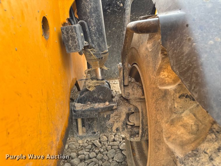 image for item EV4001 2019 JCB 510-56 telehandler