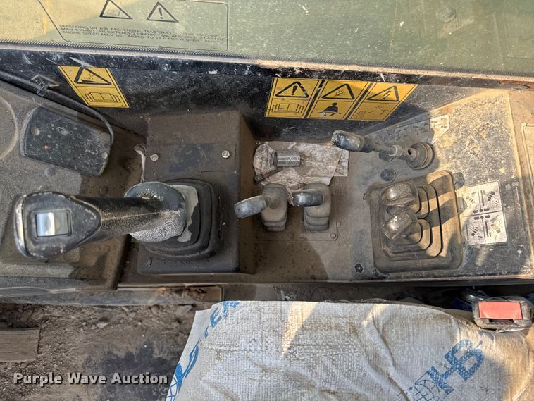 image for item EV4001 2019 JCB 510-56 telehandler