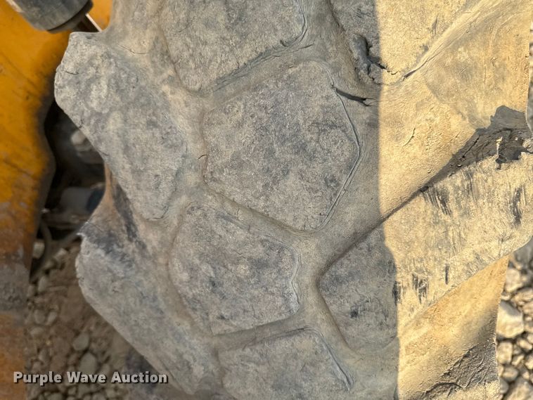 image for item EV4001 2019 JCB 510-56 telehandler