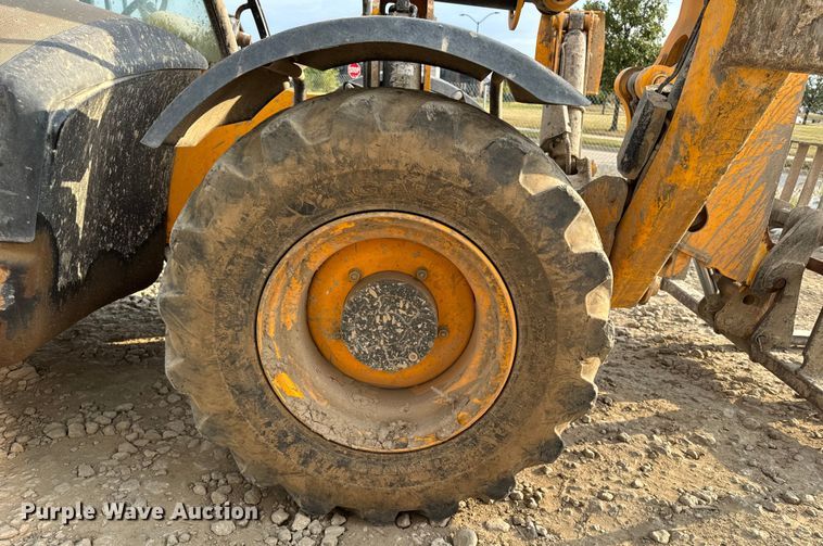 image for item EV4001 2019 JCB 510-56 telehandler