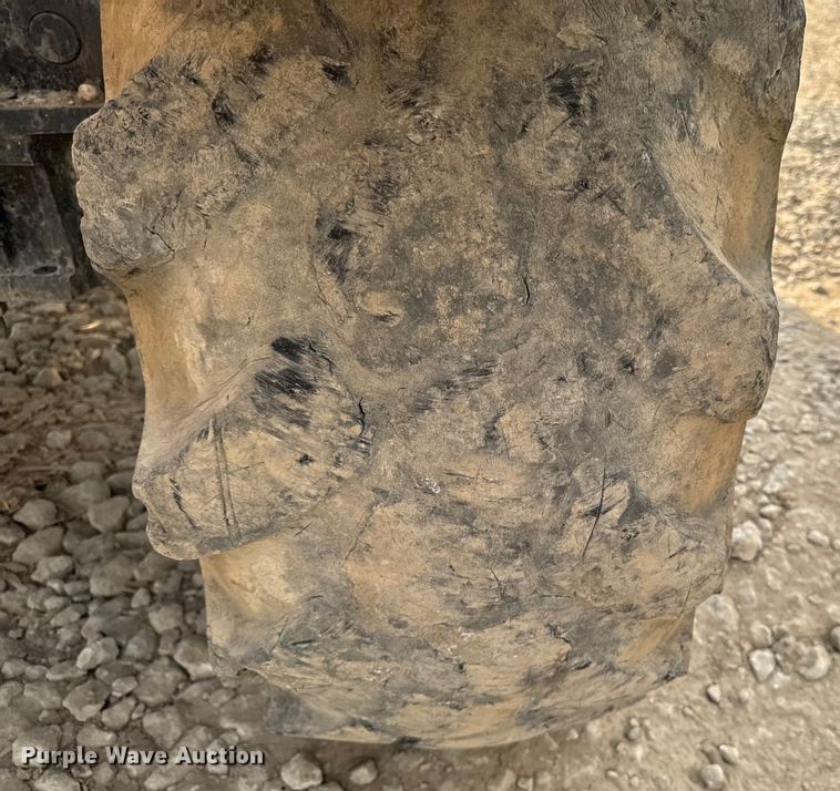 image for item EV4001 2019 JCB 510-56 telehandler