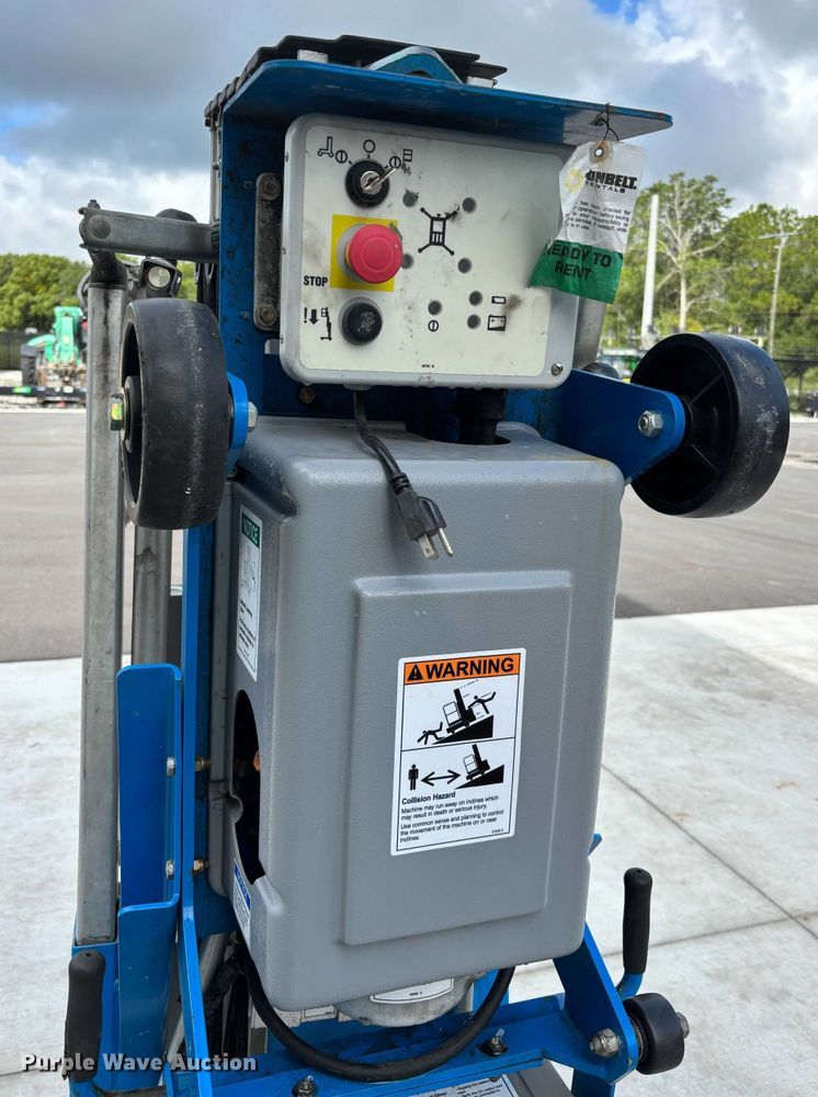 image for item FB9471 2020 Genie AWP-30S vertical lift