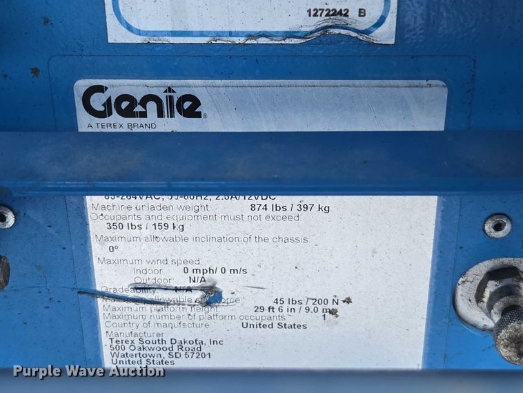 image for item FB9471 2020 Genie AWP-30S vertical lift
